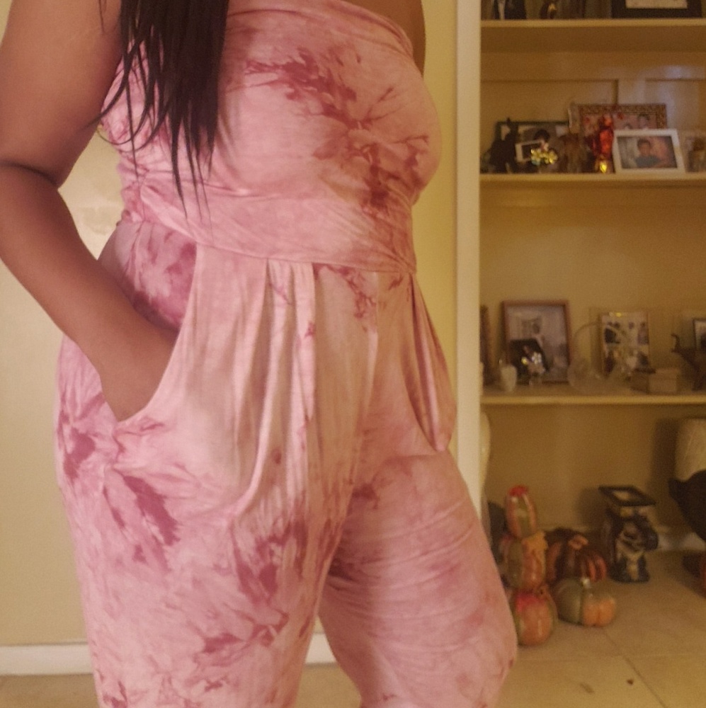 Onesie - Picture 2 of 4